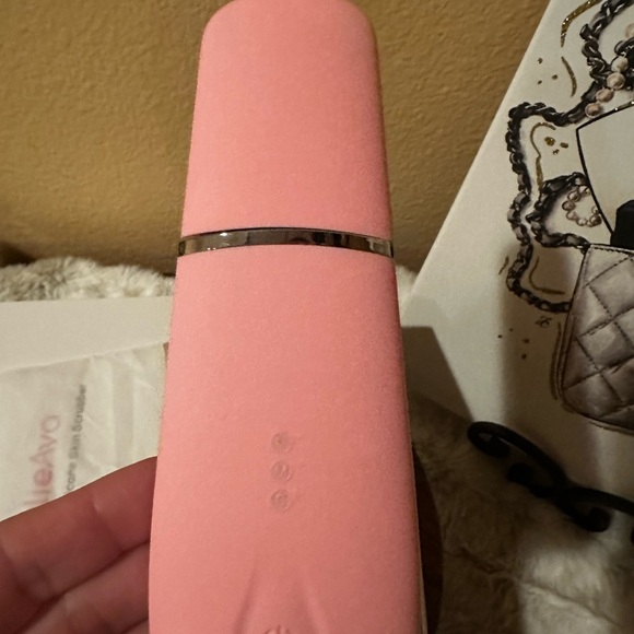 Ultrasonic Silicone Skin Scrubber New - Picture 3 of 8